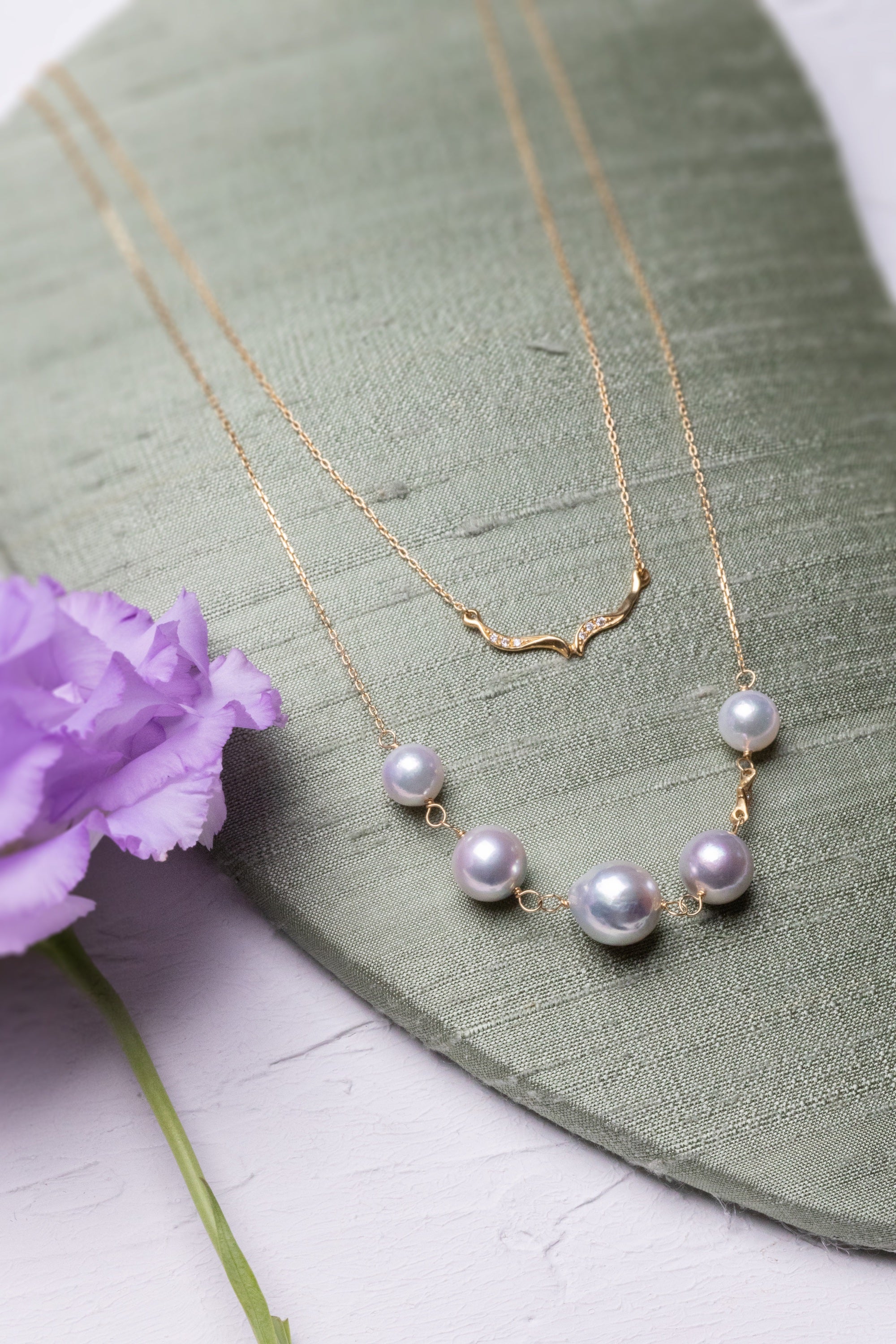 Natural Akoya Pearl Necklace with Stardust