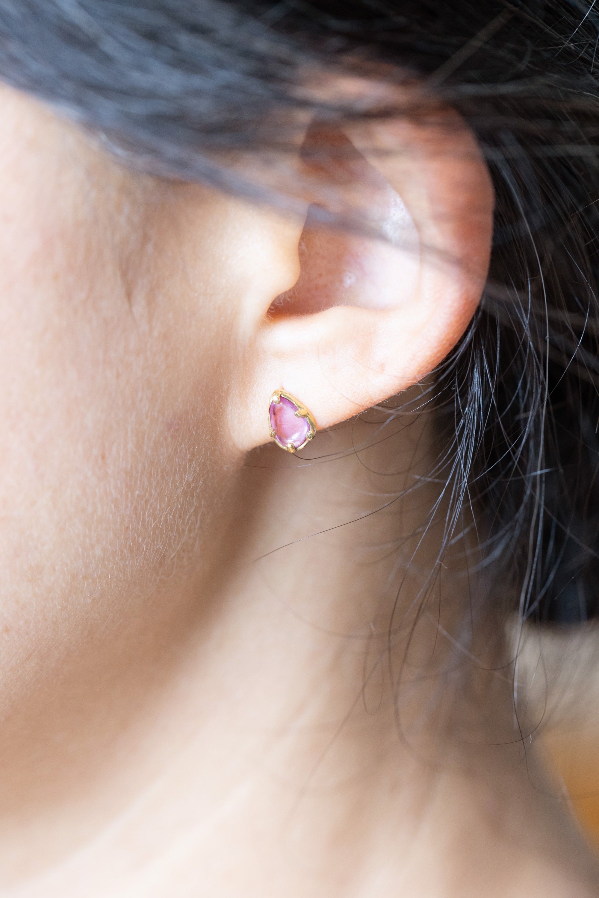 Pink Sapphire Gold Studded Earrings (18k)