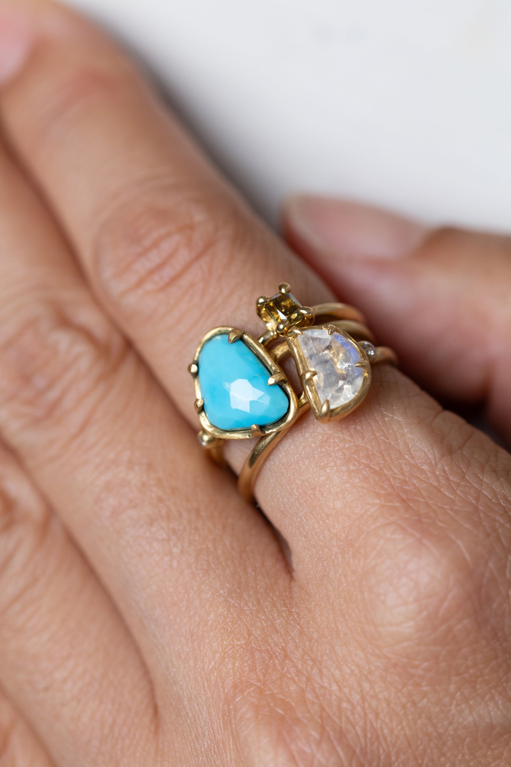Turquoise Ring with Diamond Accent (18k)