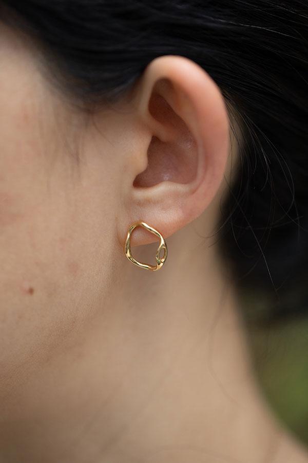 Gold Water Shape Loop Stud Earrings (18k)