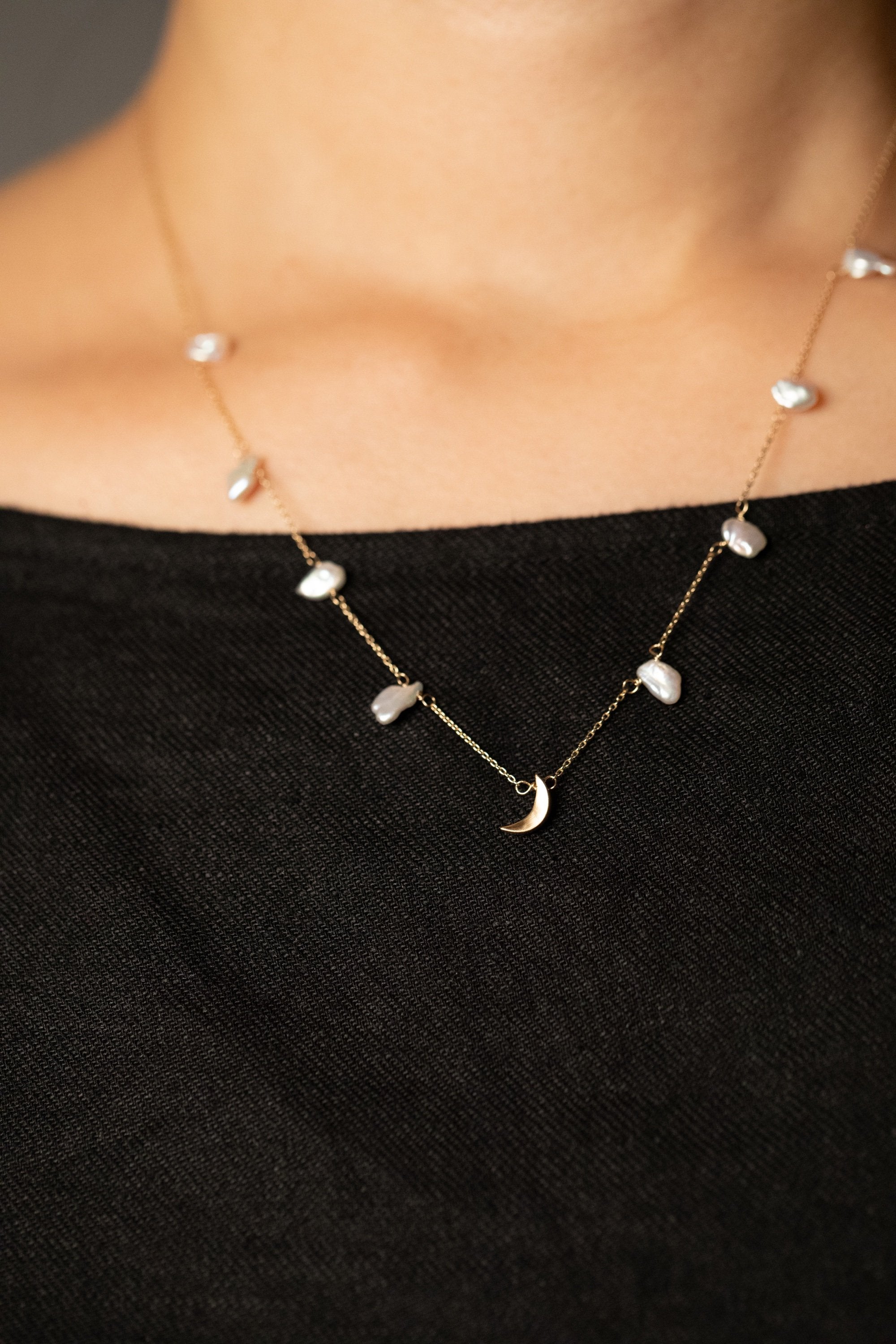 Tiny Moon and Keshi Pearl Necklace (10k)