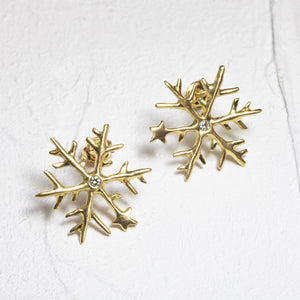 Open image in slideshow, Golden Snow Flake Earrings with Diamond (18k)
