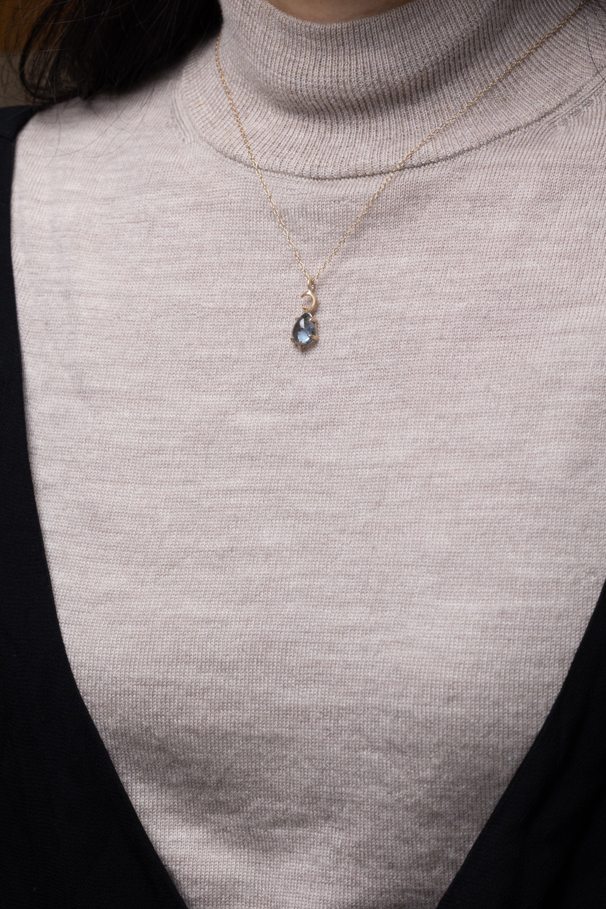 Crescent Moon Aquamarine Teardrop Necklace (18k)