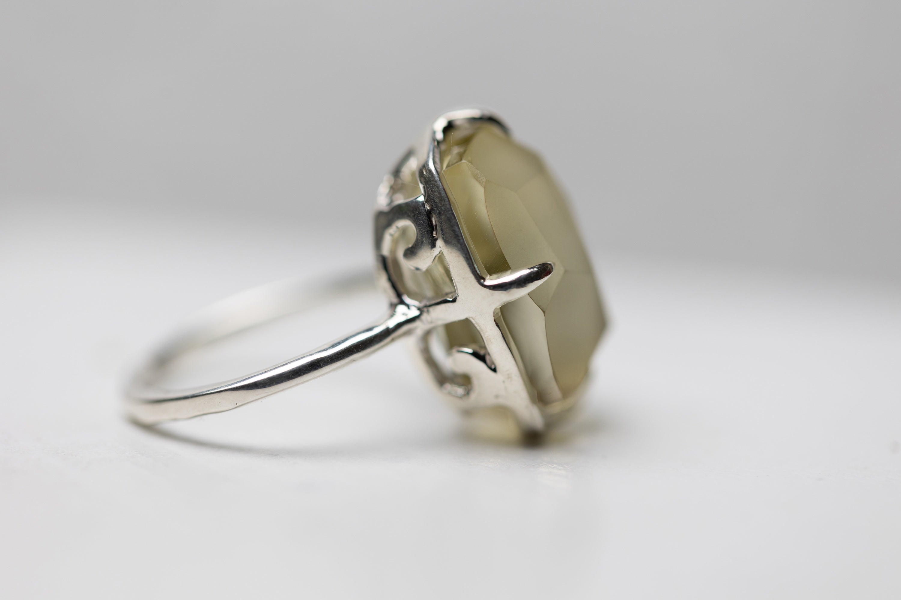 Lemon Quartz with Hidden Arabesque Design Silver Ring