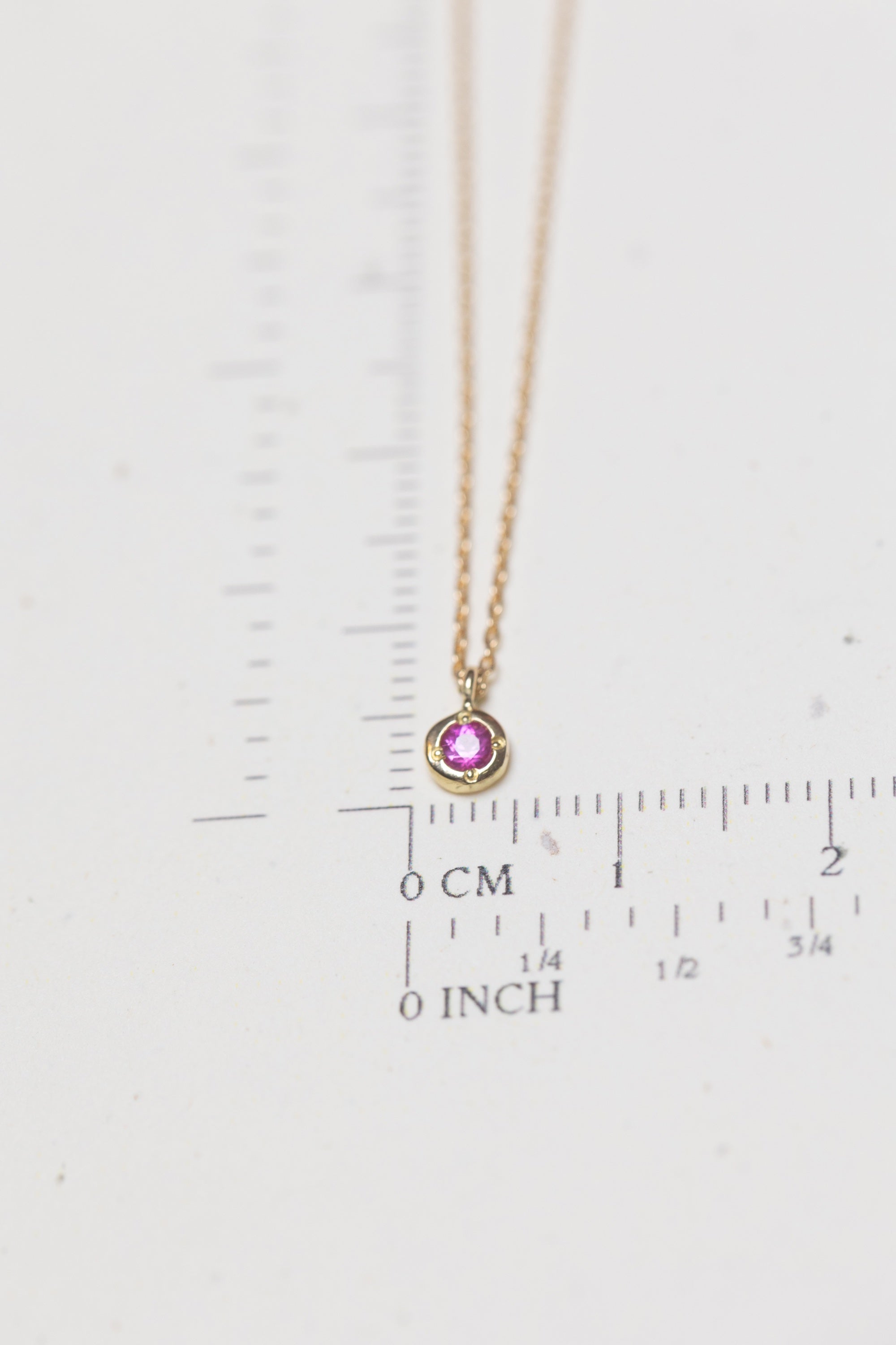 Ruby in Pink Set in Dots Necklace (18k)