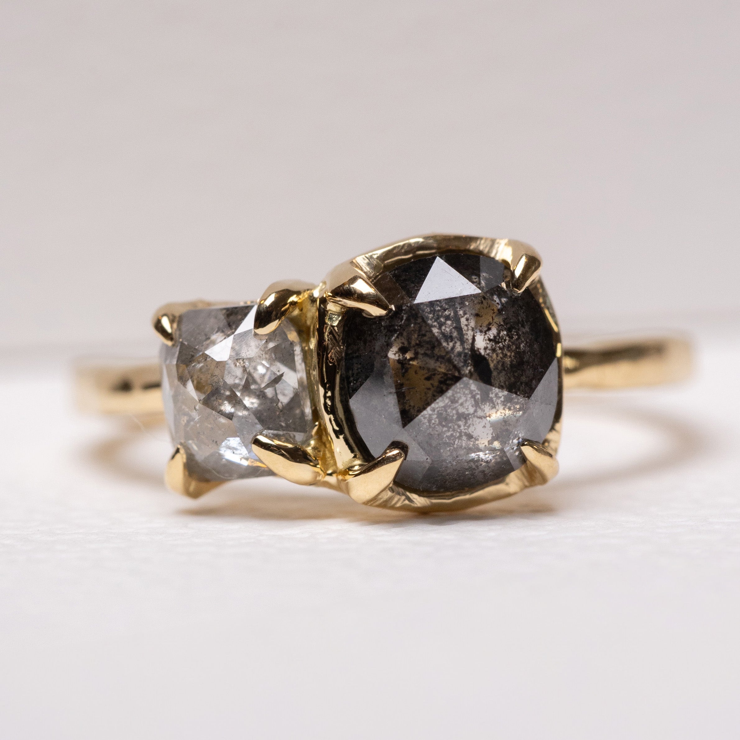 Black and Grey Diamond Ring (18k)