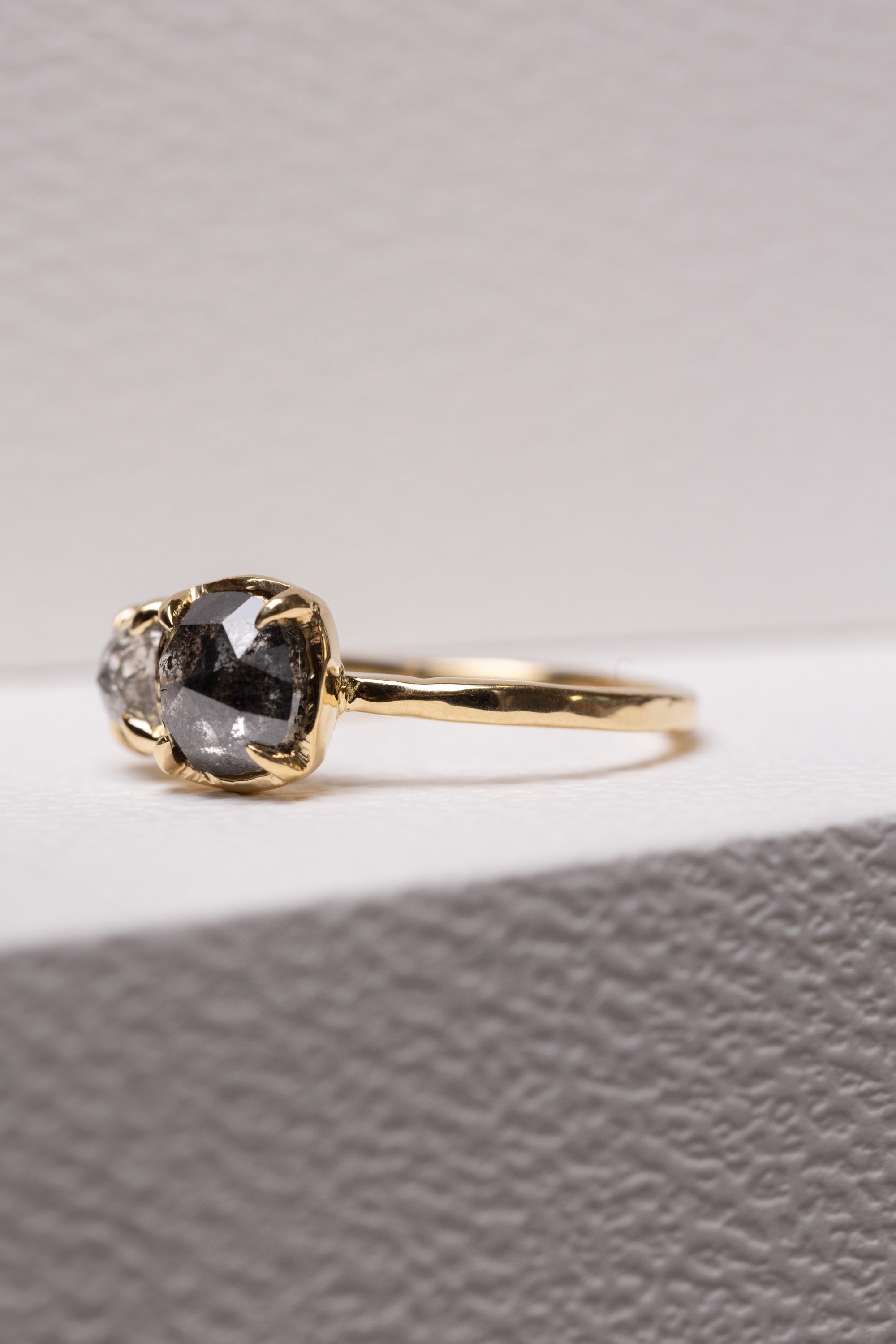 Black and Grey Diamond Ring (18k)