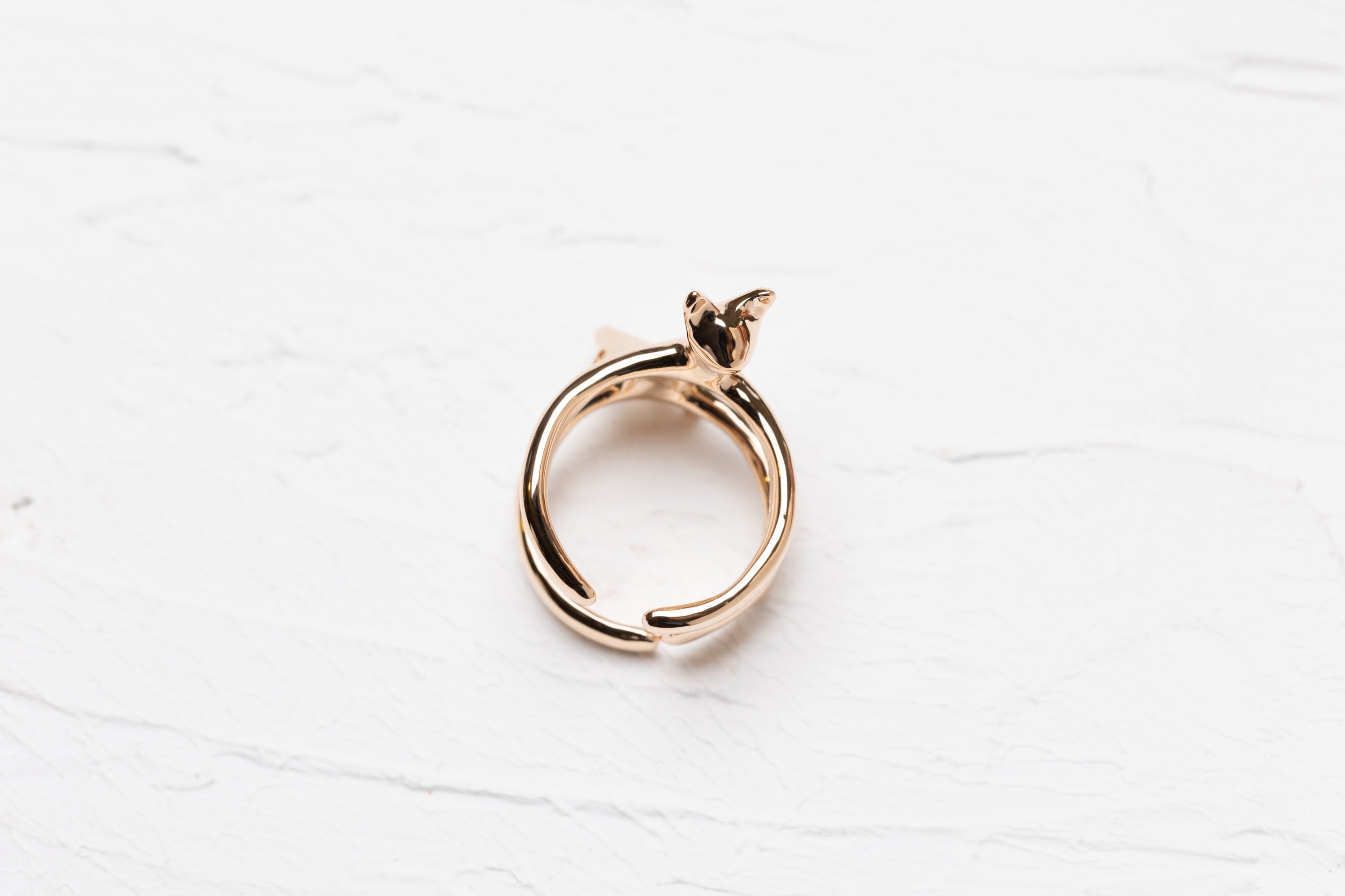 Rose Gold Cat Ring that Hugs Your Finger (18k)