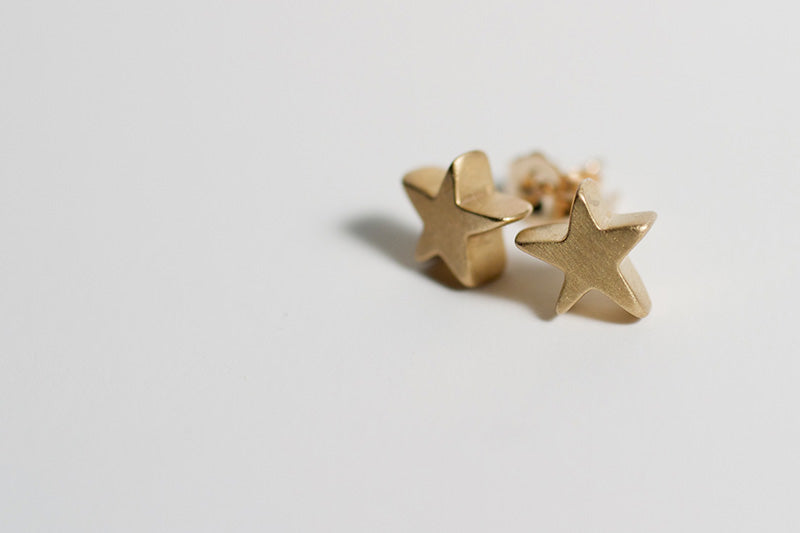 Tiny Star 14k Yellow Gold Stud Earrings