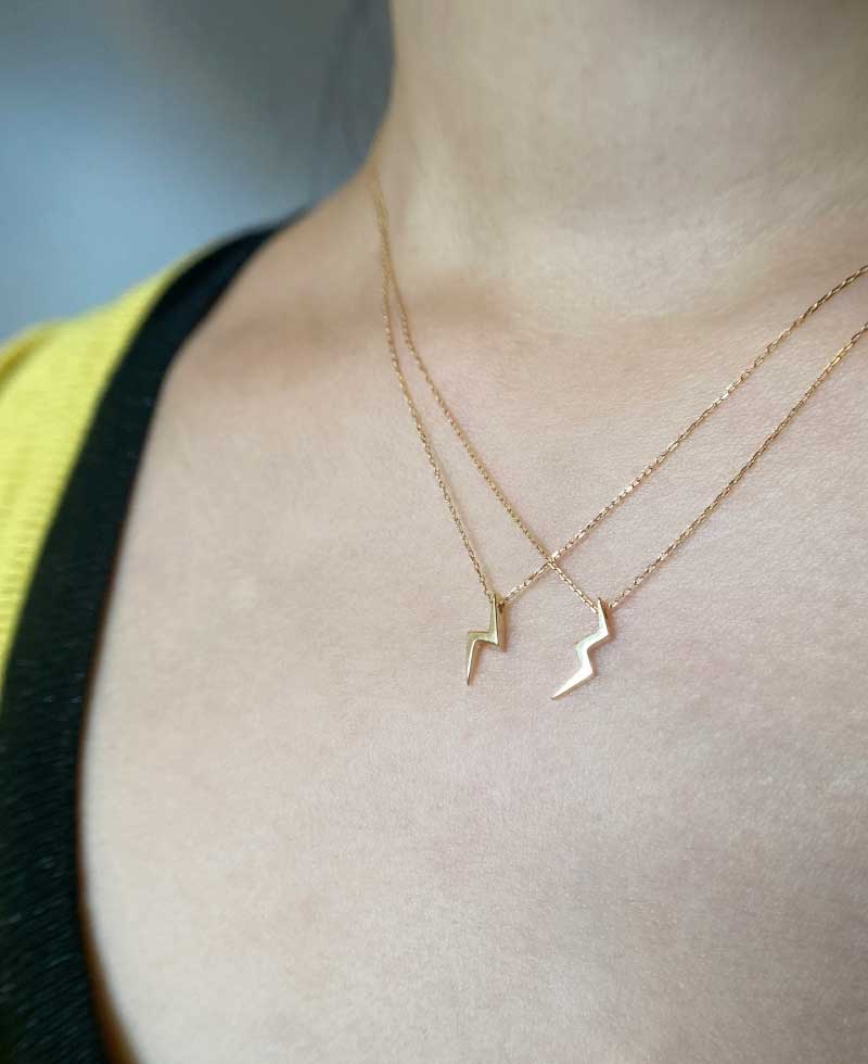 N-like Shaped Lightning Bolt Gold Necklace (18k)
