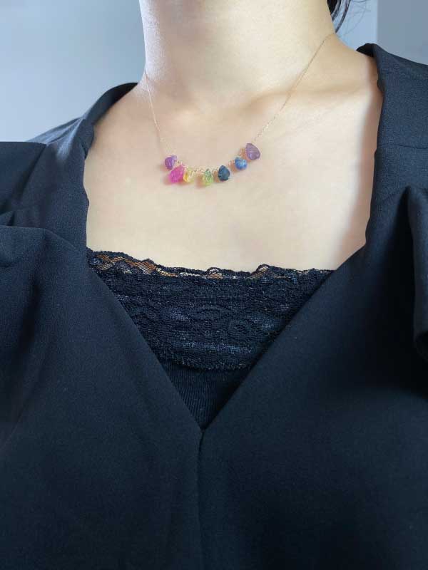 Raw Sapphire Rainbow Necklace (18k)
