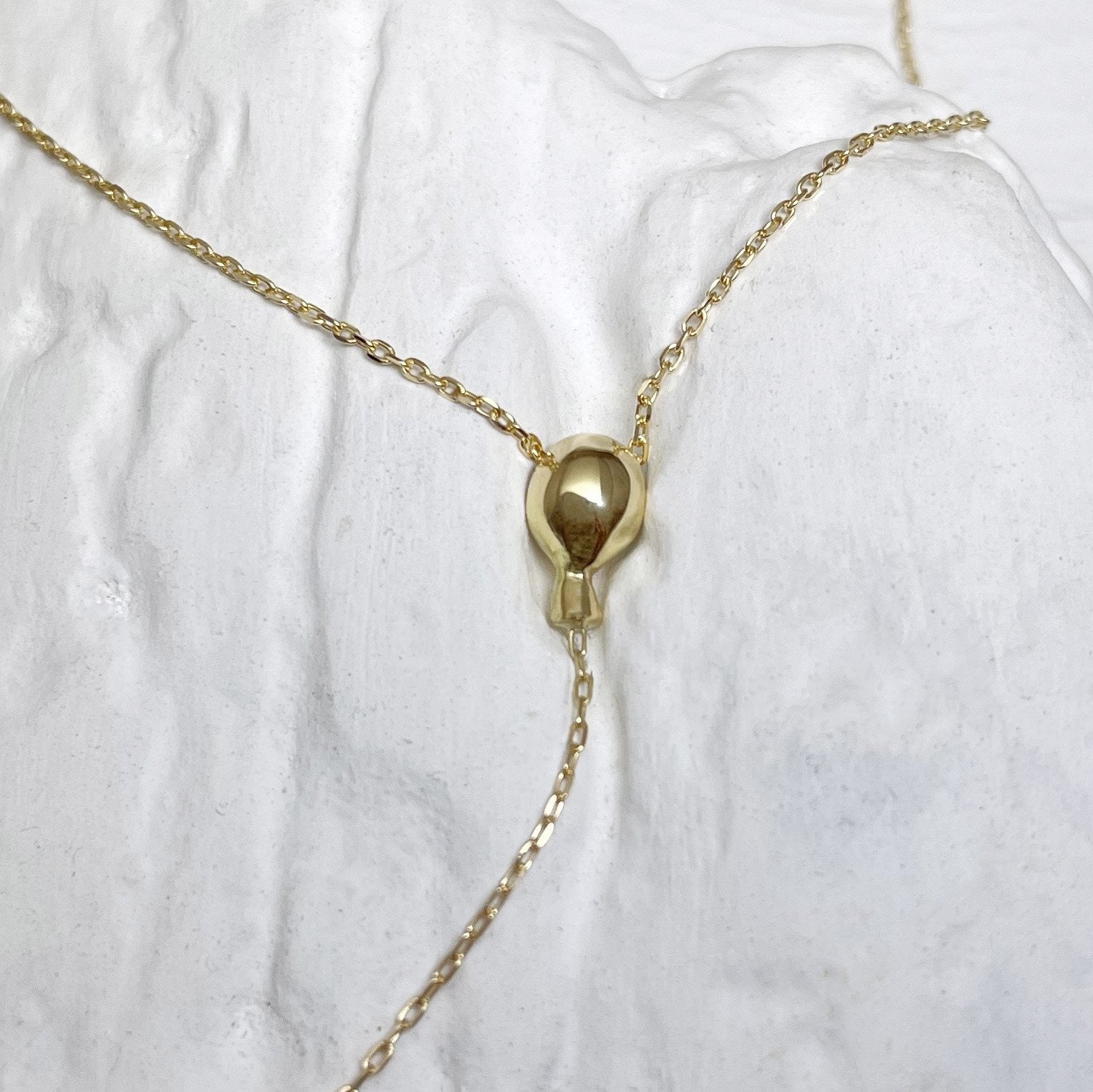 Golden Balloon Necklace (18k)