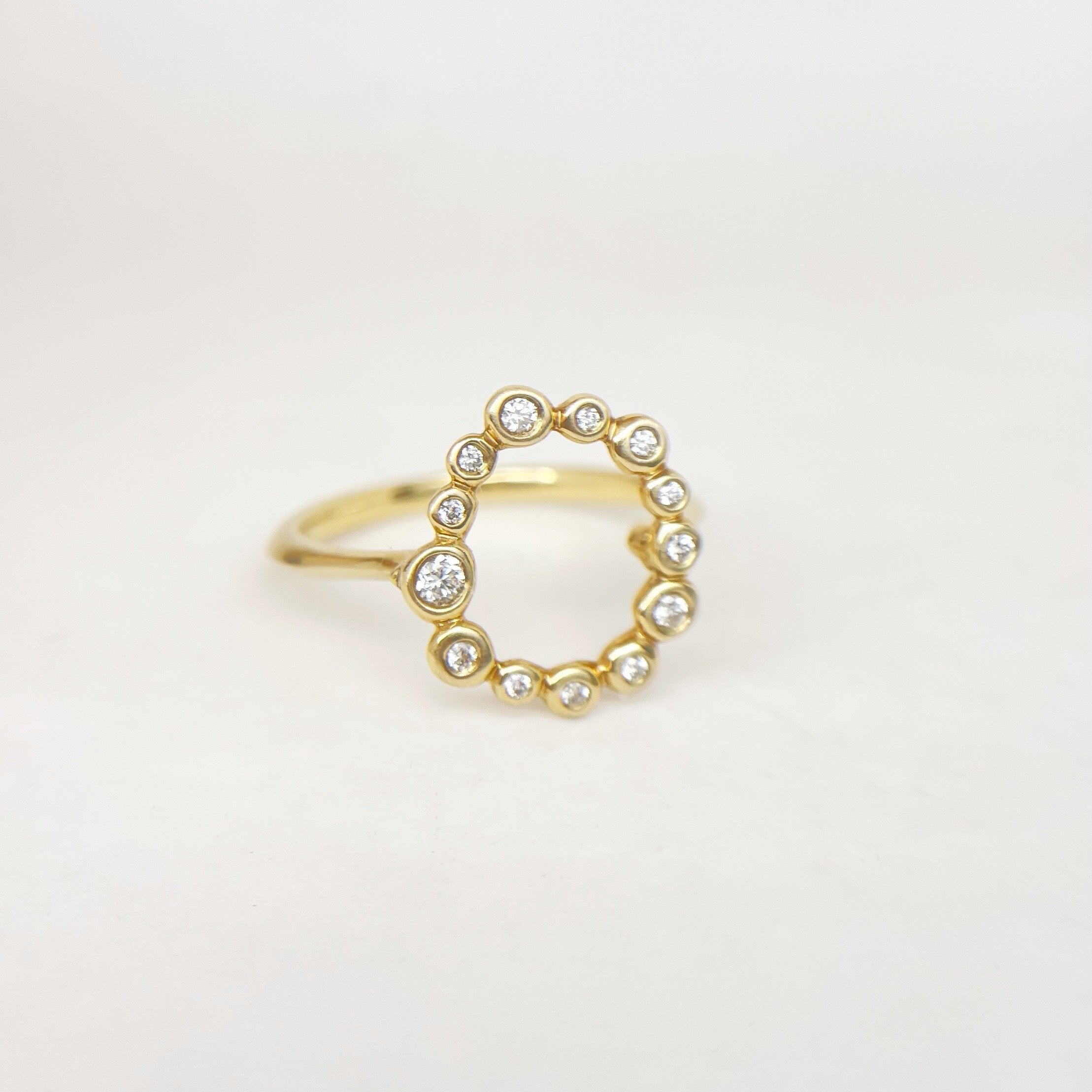 Champagne Bubble Circle Ring with Diamond (18k)